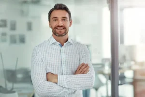 3 Forex Canlı Borsa Takibi - Anlık Grafikler ve Parite Analizleri happy business man portrait office us corporate career financial consultant smile person ambition investment 349805237 Forex Canlı Borsa Takibi - Anlık Grafikler ve Parite Analizleri Forex ve borsayı aynı anda canlı takip et